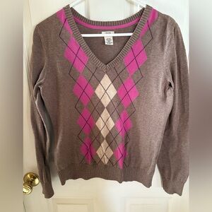 IZOD ARGYLE MEDIUM V-NECK SWEATER